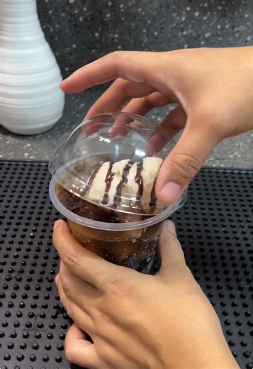 Enjoy Coke Float with Vanilla Ice Cream This Summer