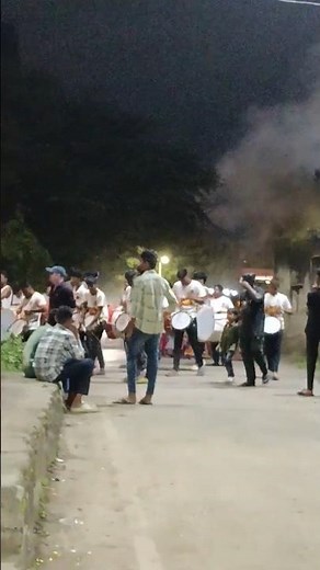 देवी विसर्जनाला निघाले