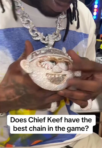 Chief Keef gotta have the best chain in all of hip hop 💎 love Sosa #chiefkeef #jewerly #chain #rap
