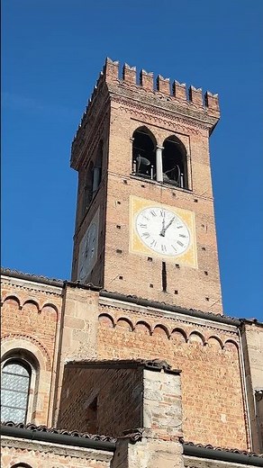 asmr in italy with the ringing of nine bells at midday