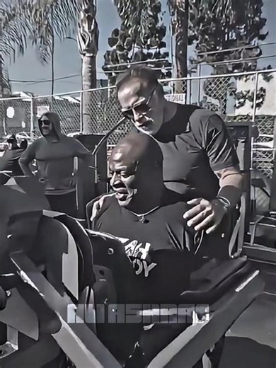 Arnold vs Ronnie Coleman Then and Now 😓 2026 🥶 #ronaldcoleman #arnoldschwarzenegger #motivation