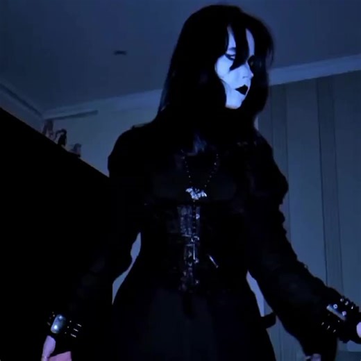 Estilo y moda gótica para chicas