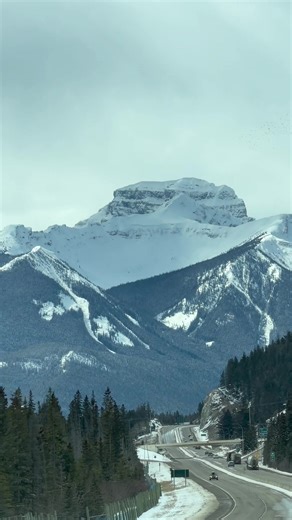 #Banf#mountains ##canada_life🇨🇦