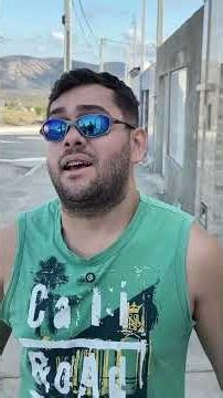 SENDO PERSEGUIDO POR UM HOMEM ESTRANHO