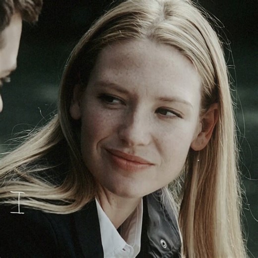 polivia olivia dunham peter bishop fringe anna torv joshua jackson ship edit fancam fc pf reflecticnz cc nightfll (edited)♪ me and you together song the 1975