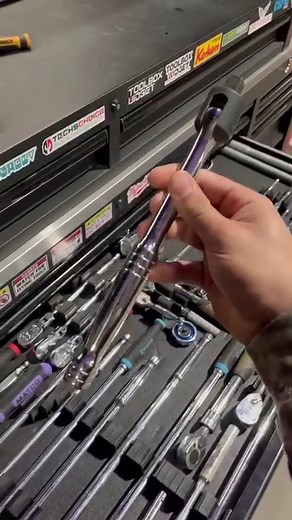 21K views · 1.8K reactions | @halfords_uk Advanced 1/2 Breaker Bar #tools #mechanic #toolbox #tour #halfordsuk #toolsrus #crazy #affordable #quality #break #shop #tech #trades #bluecollar | Tools R Us | Facebook