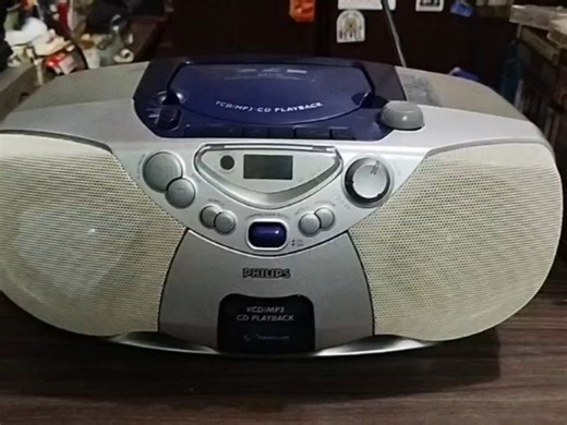 Vickry D.U.68 Musik. Bandung. on Instagram: "● Compo CD Player ... For Sale ... Dijual ... ■ PHILIPS, CD Soundmachine, Model AZ5130 * Philips Holland. * Kondisi seken, tombol komplit, berfungsi normal. * CD / VCD / MP3 Player. * Cassette Player. * Tuner / Radio FM - MW. * Dynamic Bass Boost. * Rp.650 k. ● WA : 081220726570 cd audiocd cdplayer #compocdplayer jualcdplayercompophilips #cdplayercompophilips tapecompophilips cassetteplayer radiotuner philips #compocdphilips #philipscdsoundmachineaz51