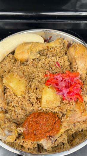Lynvix Archy Ochieng on Instagram: "For simple and authentic taste! Chicken pilau Recipe‼️ Ingredients: 4 cups rice 4 cups water Chicken pieces 2 onions Crushed garlic and ginger 1tsp pilau masala 1tbsp whole pilau masala Salt to taste For the broth: Use a cube (USA chicken don’t got taste ) so the added cube is needed. Pilau: the simpler the pilau the most authentic pilau you could get. Take your time, let the onions brown a bit before going in with your ginger and garlic paste ! Then take anot