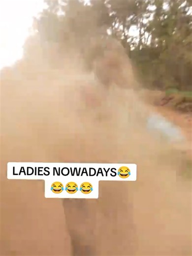 LADIES NOWADAYS😂😂😂😂😂😂😂😂😂#STANDAGAINSTDEPRESSION #crazykennarmakingthecountryhappy