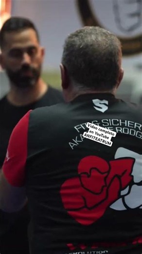 🔥 REAL KUNG FU: How to use CHI SAO if there is NO contact? | Sifu Víctor Gutiérrez #shorts #kungfu