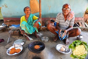 CAULIFLOWER PARATHA RECIPE | best and easy cauliflower with butter fry breakfast recipe | snacks recipe | Indian tribe food