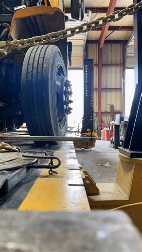 4.2K views · 162 reactions | Some ine hit the short bus #fblifestyle #greenscreen #mechaniclife #reels #reels2025 #ford #chevy #dieseltrucks #dieselpower | Bendinwithbendon | Facebook