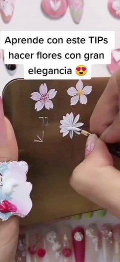 860K views · 32K reactions |  Aprende DISEÑOS a MANO ALZADA y Emprende, info: https://bit.ly/academiabys1 uñas decoradas, curso de uñas, tutorial de uñas, uñas polygel, uñas acrilicas, uñas paso a paso, manicurista, nail art, manicure, diseños a mano alzada. #uñasdecoradas #cursodeuñas #uñaspolygel #uñasacrilicas #diseñodeuñas #nailart #manoalzada #manicure #nailsart | BYS academia de uñas | Facebook