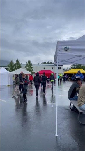 Alaska autentica: pesca locale, festival e natura selvaggia 🐟