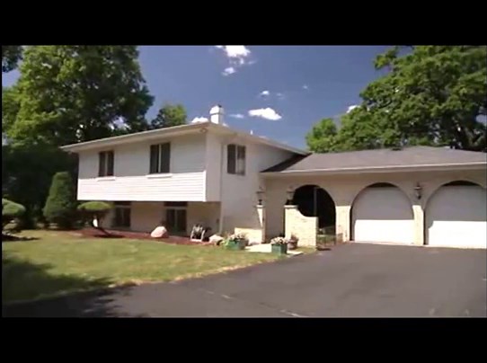 Chomp! Microfiber Gutter Cleaner Tool: Ultimate Gutter Cleaning Smop for All Types of Rain Gutters, Siding and Metal Trim - Instantly Clean Black Streaks, Mold, Mildew, Algae, Dirt and More