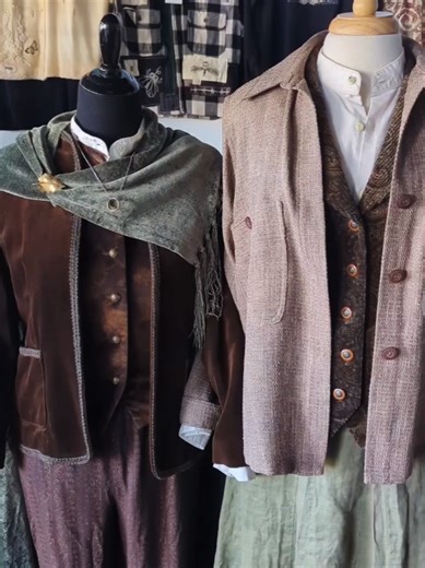 Send this to a bestie you would walk to the ends of the earth with. Platonically. (maybe?) Styling matching outfits for Sam & Frodo! 🌿 Outfit inspo of the coziest kind. Hobbitcore is a huge inspiration this time of year, when layers are a must and the world is filled with earthy tones before Spring. Outfits styled by @paige loe with mostly 90s vintage finds from around our shop 🏷️ #hobbitcore #outfitinspo #forestcore #earthytones #samandfrodo