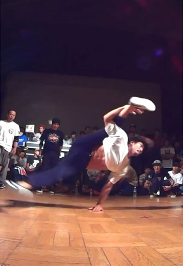 Master the Super PowerMove Combo in Breakdance