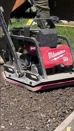 MX FUEL™ 20" Plate Compactor | MXF220 Video Credit: @hummelconcrete