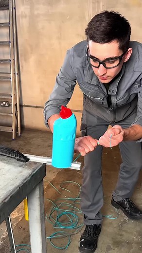 3D Printing with Recycled Bottles: DIY Filament Transformation