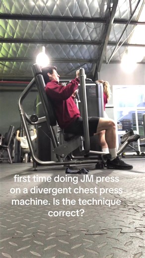 Correct JM Press Technique on Divergent Chest Press