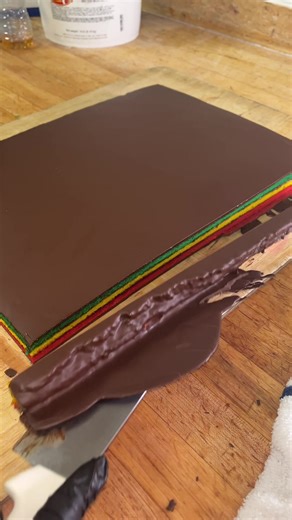 Perfect Cake Cuts at Swiss Chalet Bakery: A Cake Decorating Masterclass