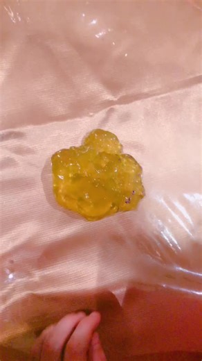 ‏Neon colored slime or pasteled colored slime??😘😘