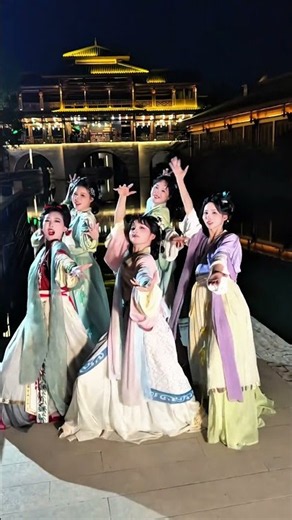 When Hanfu Girls Get Silly 😂 #hanfu #chinatravel