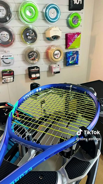 2025 EZONE 98: Hybrid String Setup for Enhanced Tennis Performance