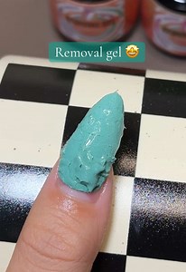Look at this magical removal gel 👀!!#nailtech #nailtutorial #nailremover