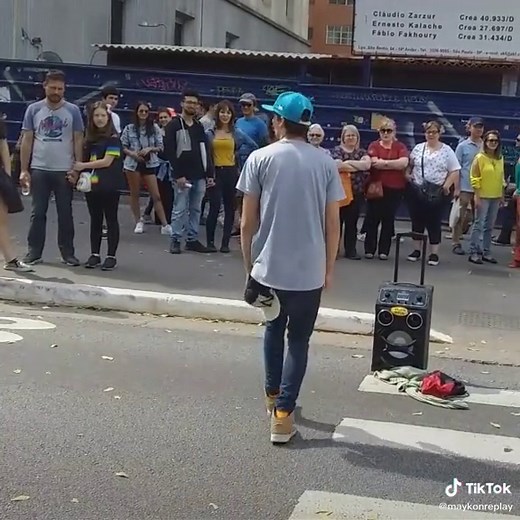 Incredible Dubstep Dance Performance with Popping and Animation