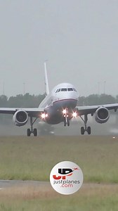 ✈️ Crosswind landing | Just Planes