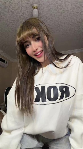 ‏Sweatshirt: @ROKO ❤️ #fyp #explore #outfit | Sweatshirt Outfits