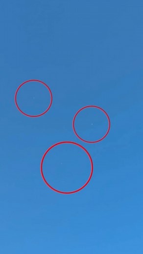 3.1K views · 82 reactions | A witness uploaded the bizarre video of the sighting on Reddit and described the large cluster of lights as ‘spinning and darting back and forth.’ The user said the multicolored lights were flying ‘very high’ above Philadelphia. Footage of the peculiar sighting was very shaky, which the witness said was because their wife couldn’t stop the car, so the mysterious objects were unclear. #ufo #uap #aliens | The Confessionals | Facebook