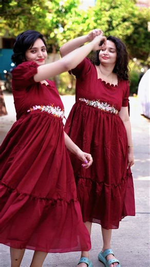This ONE Outfit Will Make You & Your Sister Look PERFECTLY Twinned 😍🔥 #sumiivastra #ytshorts