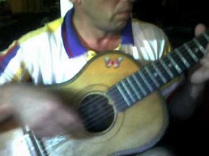 Maltese Ghana Guitar MALTA Folklore prejem- Raymond Attard Sydney