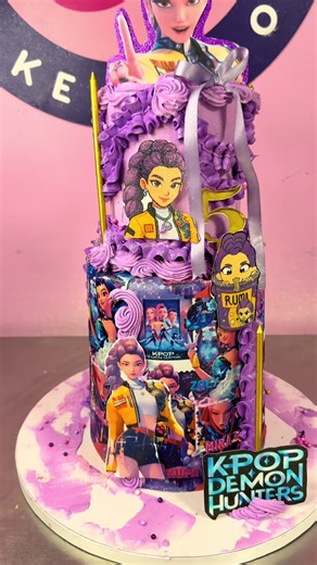 ANA IS 5!!! 💜🔥 K-Pop Demon Hunters but make it birthday magic. ✨ This cake came to PERFORM. 🎤 Happy Birthday sweet girl! May year 5 be full of sparkle, confidence, and big dreams. Kansas City… y’all already know. We don’t do regular. 💁🏽‍♀️ #AnaTurns5 #CakeABoo #BirthdaySlay #KpopCake