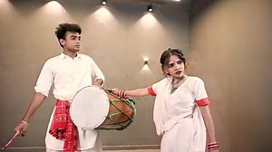Almost at a loss for words after watching this energetic dance cover on 'Dholida'. 🤐 #Saregama #SaregamaMusic #LatestMusic #Dholida #GangubaiKathiawadi #Janhvi #Shail #DanceCover | Saregama