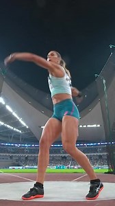 As smooth as a spinning top 🌀 Valarie Allman has got her #RoadToTheFinal off to a good start already as she looks to defend her #DiamondLeague title from last year 💎 69.80m 🚀 #athletics #XiamenDL 🇨🇳 | Wanda Diamond League