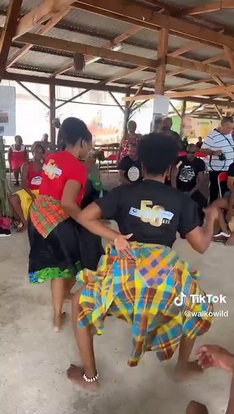 danse et musique traditionnelle de la Martinique