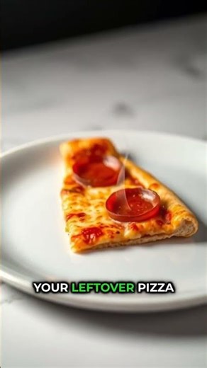 🍕 Tired of soggy leftover pizza? One paper towel can change everything! 👀🔥