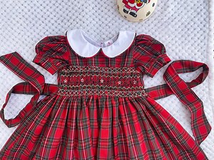 Hand-smocked Christmas Baby Girl Dress: Red and Green Check Fabric - Etsy