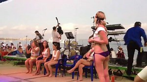 Concurso de Camisetas Mojadas - Dic. 2012 // Wet T-Shirt Contest - Dec. 2012