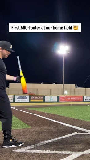 232K views · 2.7K reactions | Bro was hitting straight NUKES  (via @baseballbatbros) | B/R Walkoff | Facebook