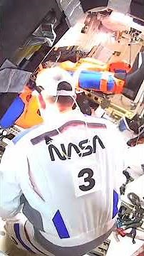 Artemis II crew enter spacecraft