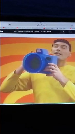 The Wiggles Hoop Dee Doo It’s A Wiggly Party Picture Camera 📸