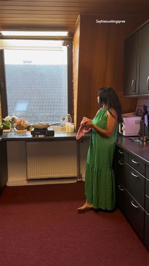 𝑺𝑶𝑭𝑰 𝑱𝑶𝑺𝑬 | 𝑯𝒆𝒂𝒍𝒕𝒉𝒚 𝑭𝒐𝒐𝒅 𝒓𝒆𝒄𝒊𝒑𝒆𝒔 on Instagram: "Prawns on fire! Quick, easy, and utterly delicious, This prawn roast recipe is a must-try! Prawns – 500g (cleaned and deveined) • Turmeric powder – ½ tsp • Kashmiri red chili powder – 1 tsp • Coriander powder – 1½ tsp • Black pepper powder – ½ tsp (adjust to taste) • Garam masala – ½ tsp • Green chilies – 2 (slit) • Ginger – 1 tbsp (finely chopped) • Garlic – 1 tbsp (finely chopped) • Onion – 2 large (thinly sliced) • Toma