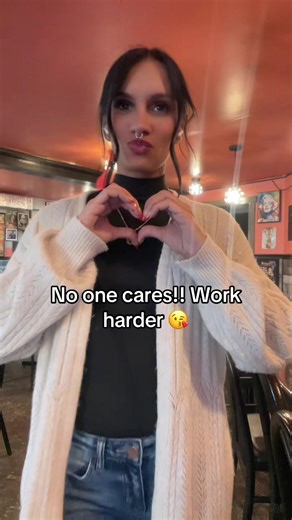 Everybody has been through shit! Don’t be a product of your environment! Work harder and make it your fkn mission to not let your children go through that shit 💜 #prisonwife #fypシ゚viral #modest #muslimwomen #divorced