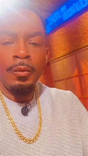 2.1K views · 96 reactions | #BTS @comicsunleashed with a talented crew of comedians @annielederman @dannyjoles @therealmomandel @billbellamy hosted by @realbyronallen will air tonight on@cbs TUNE IN!!!!  #comedy #talkshow | Bill Bellamy | Facebook