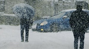 Winter Scene Heavy Snowfall City Streets Stock Footage Video (100% Royalty-free) 3405330687 | Shutterstock