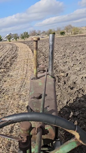 John Deere Model 92 Disc Plow In Action